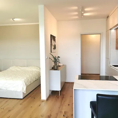 Free Private Parking, Central Location, Nuslesky Pivovar Sunset Balcony Home, Prague Exterior photo
