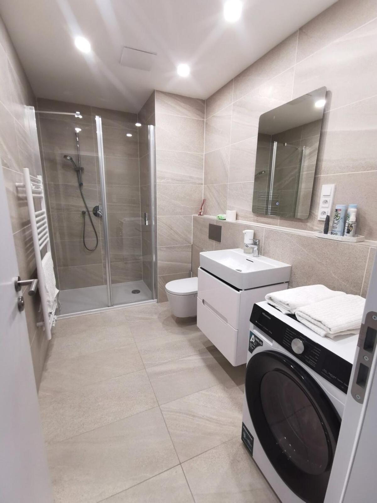 Free Private Parking, Location, Nuslesky Pivovar Sunset Balcony Home, Апартаменти